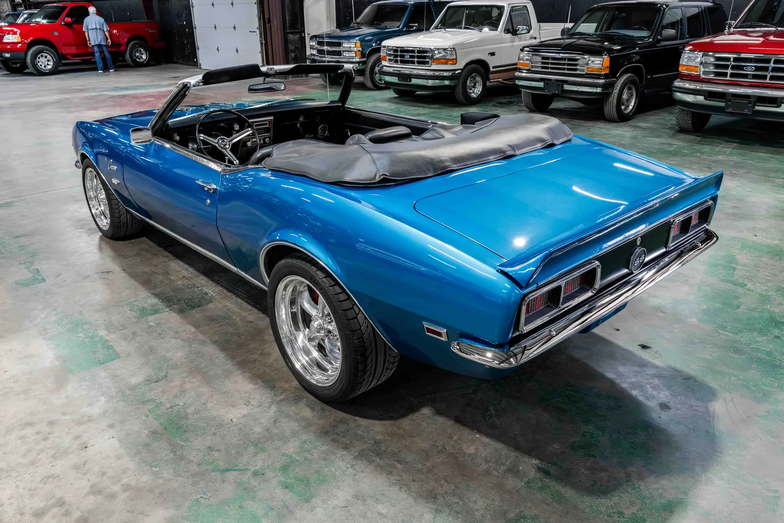 1968-Chevrolet-Camaro-RS-Convertible-Lemans Blue-124678N474064-35.jpg
